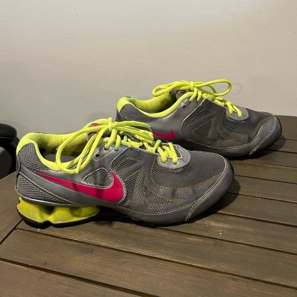 {Nike} Reax Run 7 Running Gym Shoes